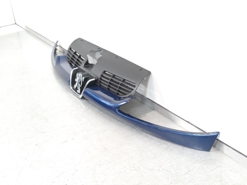 Recambio de rejilla delantera para peugeot 206 hatchback (2a/c) 1.4 i referencia OEM IAM 9628691277  9628934280