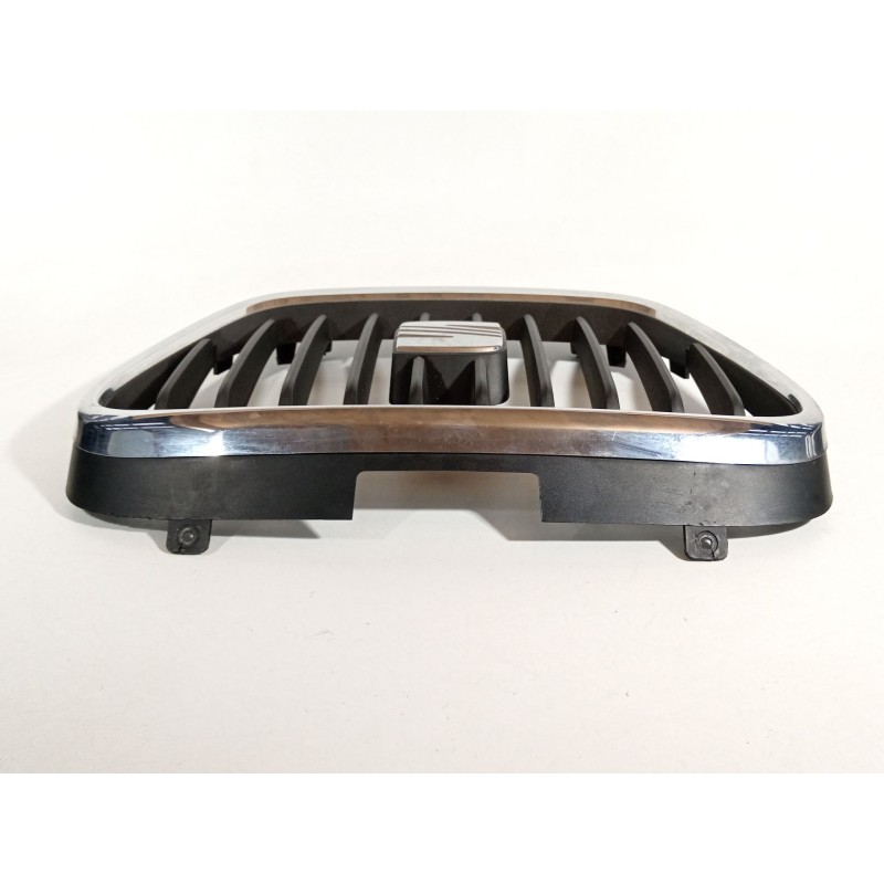 Recambio de rejilla delantera para seat altea xl (5p5, 5p8) 2.0 tdi 16v referencia OEM IAM 5P9853654  5P0853679A