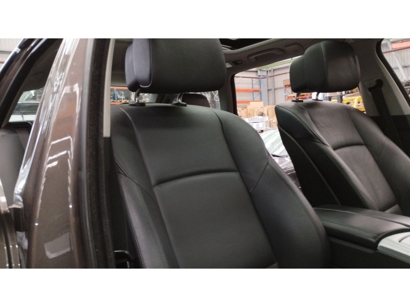 Recambio de asiento delantero derecho para bmw 5 touring (f11) 525 d xdrive referencia OEM IAM 52107979604  