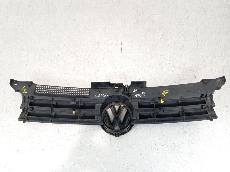 Recambio de rejilla delantera para volkswagen golf iv (1j1) 1.9 tdi referencia OEM IAM 1J0853653C 1J0853651H 1J0853655G
