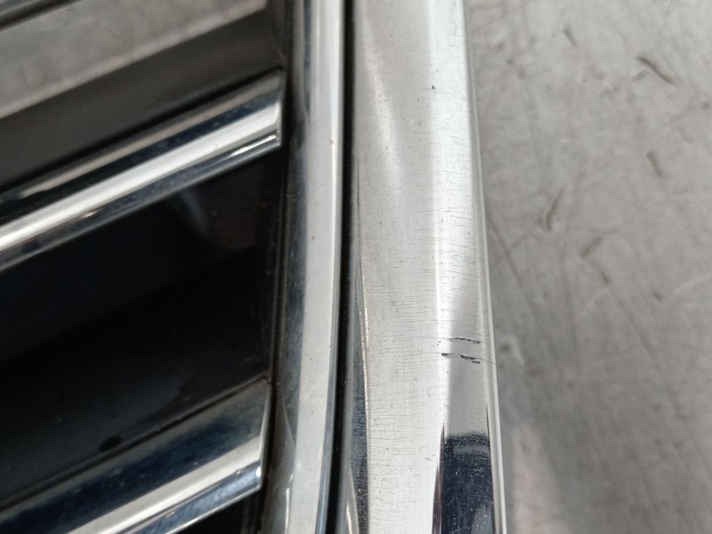 Recambio de rejilla delantera para volkswagen touran (1t1, 1t2) 1.9 tdi referencia OEM IAM 1T0853651G  1T0853663A