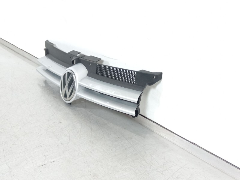 Recambio de rejilla delantera para volkswagen golf iv (1j1) 1.6 referencia OEM IAM 1J0853653C 1J0853651H 1J0853655G