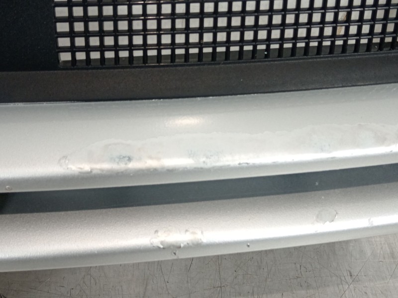 Recambio de rejilla delantera para volkswagen golf iv (1j1) 1.6 referencia OEM IAM 1J0853653C 1J0853651H 1J0853655G