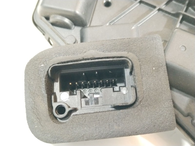 Recambio de cerradura puerta trasera derecha para volkswagen touran (5t1) 1.6 tdi referencia OEM IAM 5TA839016G  