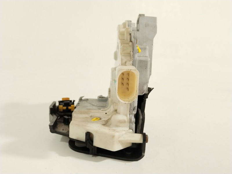 Recambio de cerradura puerta trasera derecha para audi a3 (8p1) 2.0 tdi referencia OEM IAM 4F0839016  