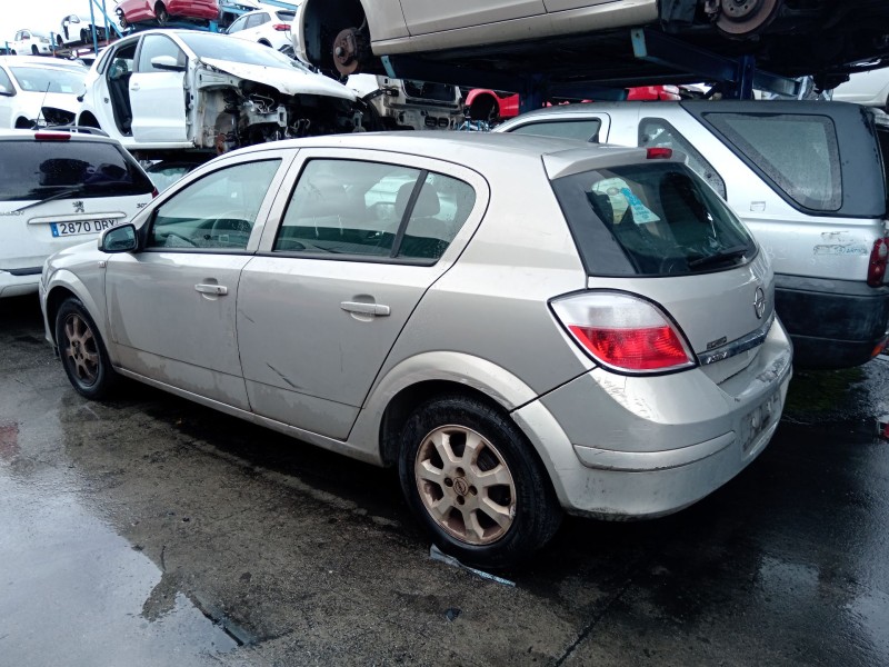 opel astra h (a04) del año 2005