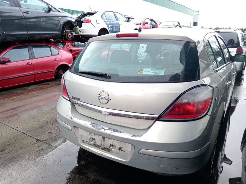 opel astra h (a04) del año 2005