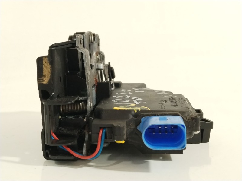 Recambio de cerradura puerta trasera derecha para volkswagen golf vi variant (aj5) advance referencia OEM IAM 7L0839016D  