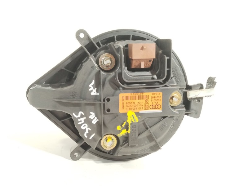 Recambio de ventilador calefaccion para audi a4 avant (8e) 2.0 tdi referencia OEM IAM 8E1820021E  