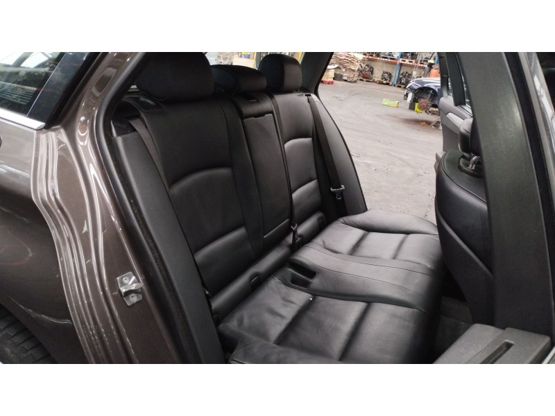 Recambio de asientos traseros para bmw 5 touring (f11) 525 d xdrive referencia OEM IAM 52208034538  