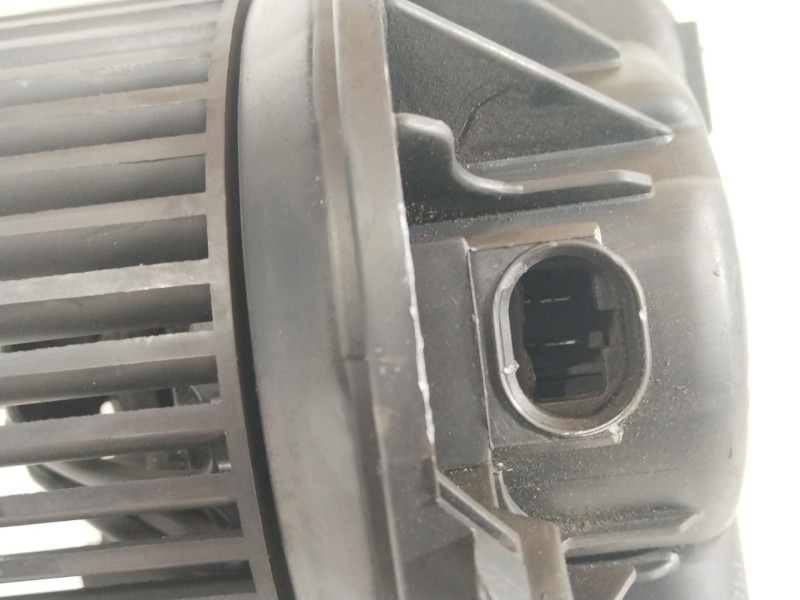Recambio de ventilador calefaccion para nissan primastar furgoneta (x83) 2.0 dci 115 referencia OEM IAM 2761400QAC  