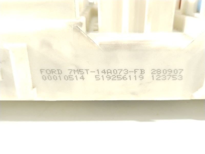 Recambio de caja reles / fusibles para ford c-max (cb3) ghia referencia OEM IAM 7M5T14A073FB  7M5T14014AAB