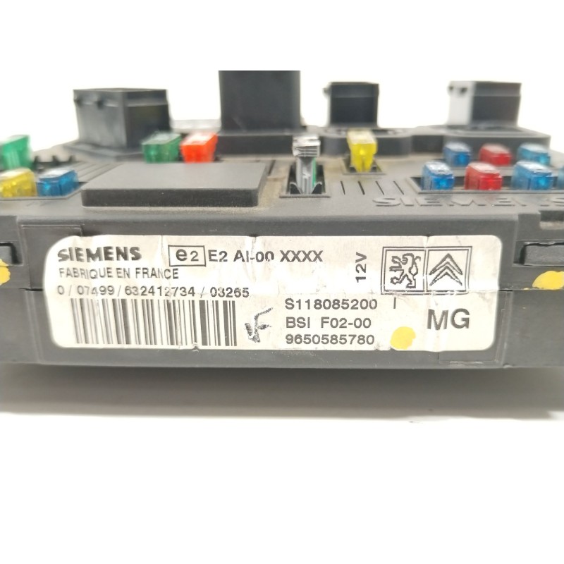 Recambio de caja reles / fusibles para citroën c2 (jm_) 1.4 hdi referencia OEM IAM 9650585780 S118085200I BSIF0200