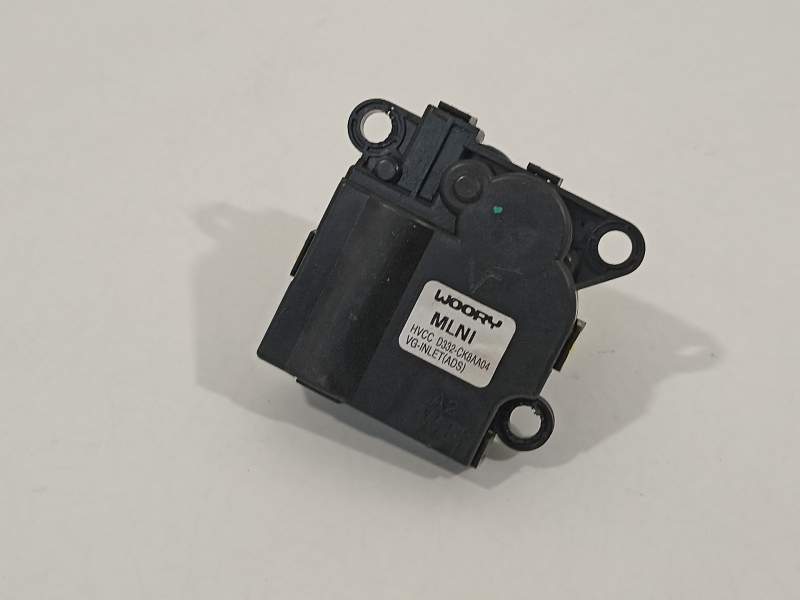 MOTOR APERTURA TRAMPILLAS CLIMATIZADOR D332CK8AA04 