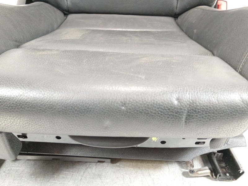 Recambio de asiento delantero derecho para bmw 5 touring (f11) 525 d xdrive referencia OEM IAM 52107979604  