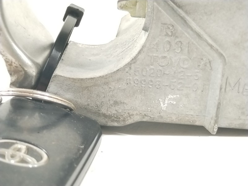 Recambio de antirrobo para toyota auris (_e15_) 2.0 d-4d (ade150_) referencia OEM IAM 45020425 4528042140 899985201