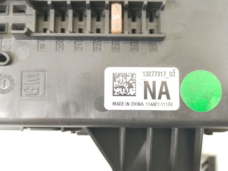 Recambio de caja reles / fusibles para opel insignia a (g09) 2.0 cdti (68) referencia OEM IAM 13277317 544949969 