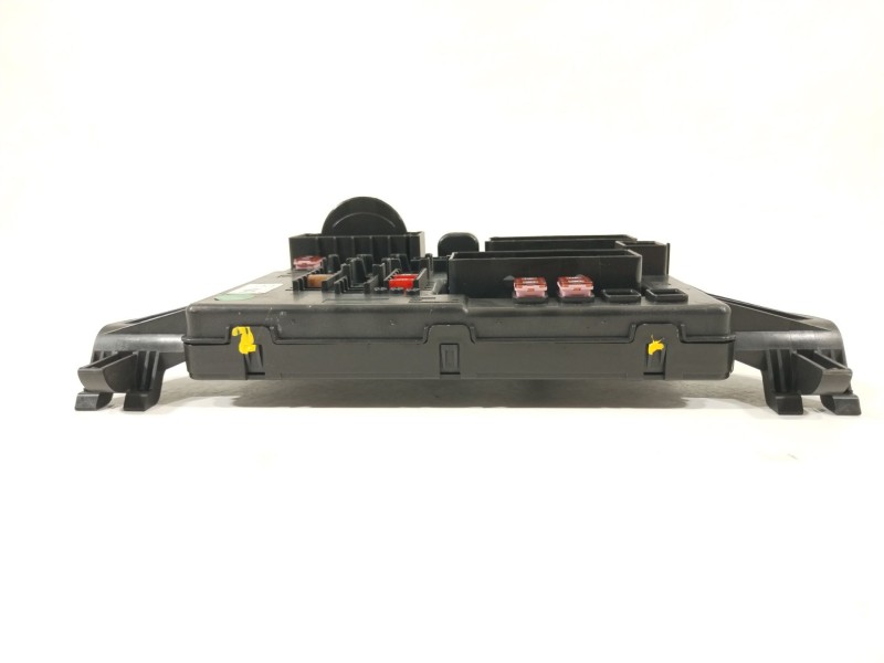 Recambio de caja reles / fusibles para opel insignia a (g09) 2.0 cdti (68) referencia OEM IAM 13277317 544949969 