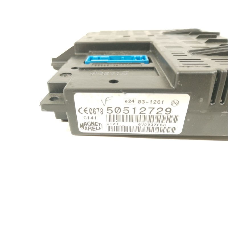 Recambio de caja reles / fusibles para alfa romeo 159 (939_) 1.9 jtdm 8v (939axe1b) referencia OEM IAM 50512729  