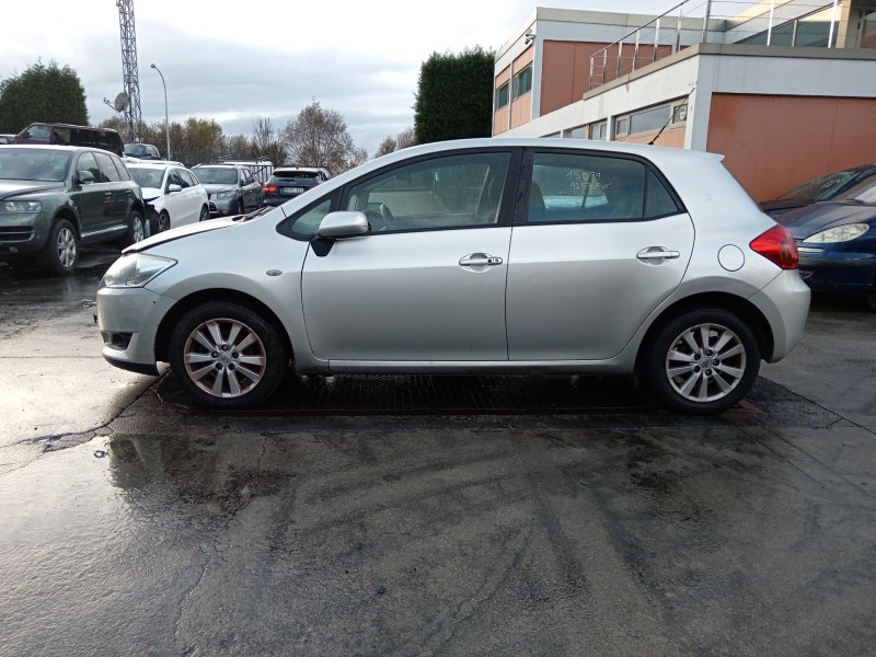 toyota auris (_e15_) del año 2007