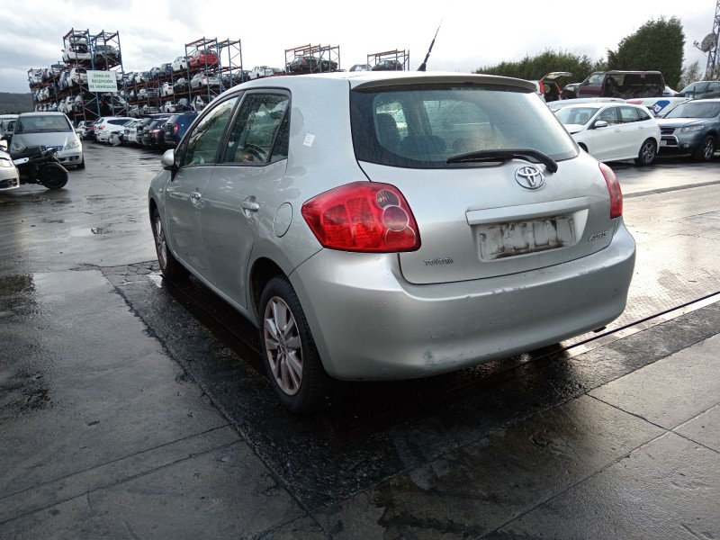 toyota auris (_e15_) del año 2007