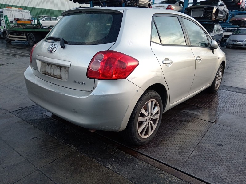 toyota auris (_e15_) del año 2007