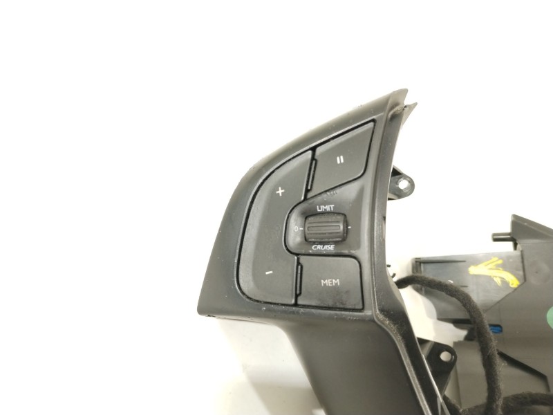 Recambio de mando volante para citroën c4 picasso ii 1.6 bluehdi 120 referencia OEM IAM 98167370ZD  