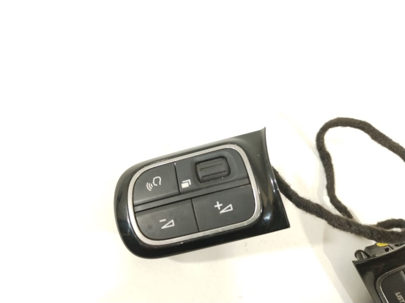 Recambio de mando volante para citroën c3 live referencia OEM IAM 9812314777 28548219 