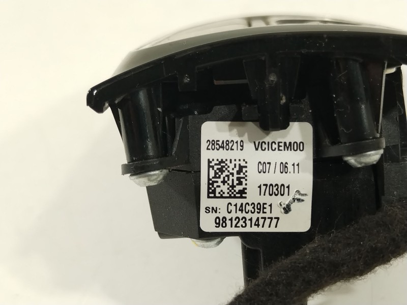 Recambio de mando volante para citroën c3 live referencia OEM IAM 9812314777 28548219 