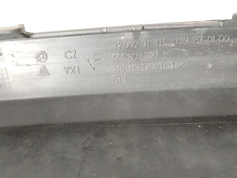 Recambio de spoiler paragolpes delantero para skoda octavia iii (5e3, nl3, nr3) 1.5 tsi referencia OEM IAM 5E5807521A  