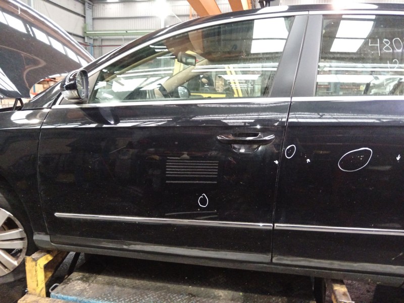 Recambio de puerta delantera izquierda para volkswagen passat b6 (3c2) 2.0 tdi 16v 4motion referencia OEM IAM   