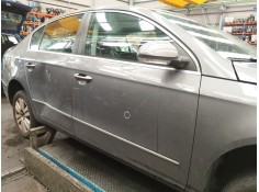 Recambio de puerta delantera derecha para volkswagen passat b6 (3c2) 2.0 tdi referencia OEM IAM    2