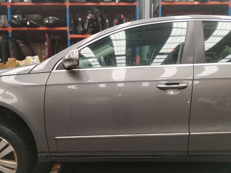 Recambio de puerta delantera izquierda para volkswagen passat b6 (3c2) 2.0 tdi referencia OEM IAM   