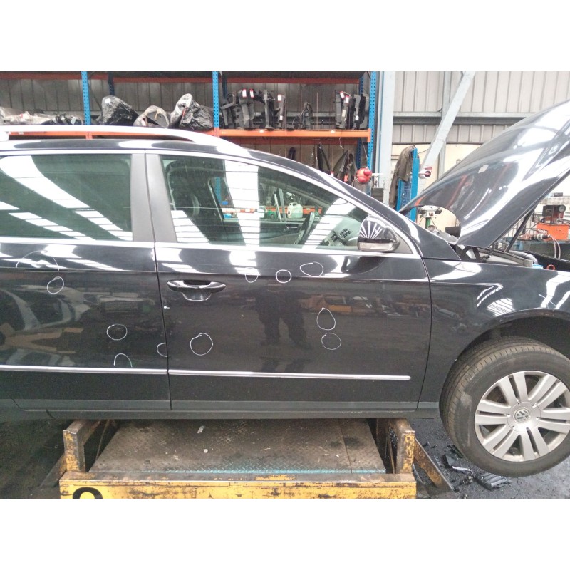 Recambio de puerta delantera derecha para volkswagen passat b6 variant (3c5) 2.0 tdi 16v 4motion referencia OEM IAM   