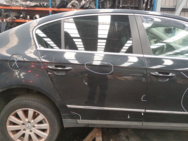 Recambio de puerta trasera derecha para volkswagen passat b6 (3c2) 2.0 fsi referencia OEM IAM   