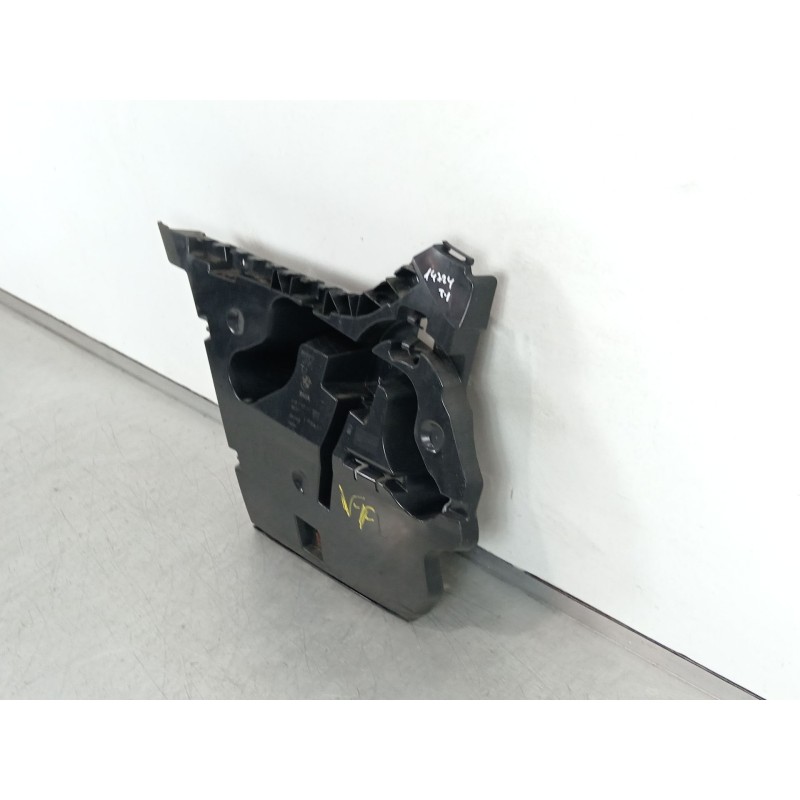 Recambio de soporte paragolpes trasero izquierdo para bmw 5 touring (f11) 525 d xdrive referencia OEM IAM 51127207111  
