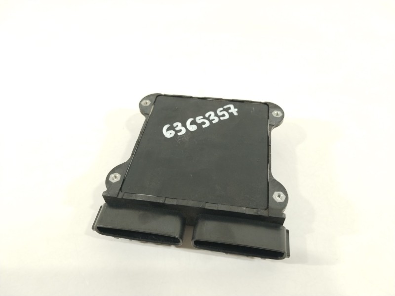 Recambio de centralita bomba inyeccion para toyota avensis (_t25_) 2.0 d-4d (adt250_) referencia OEM IAM 8987171010  1310001331