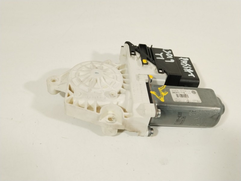 Recambio de motor elevalunas trasero izquierdo para volkswagen passat berlina (3c2) advance referencia OEM IAM 1K0959703P  