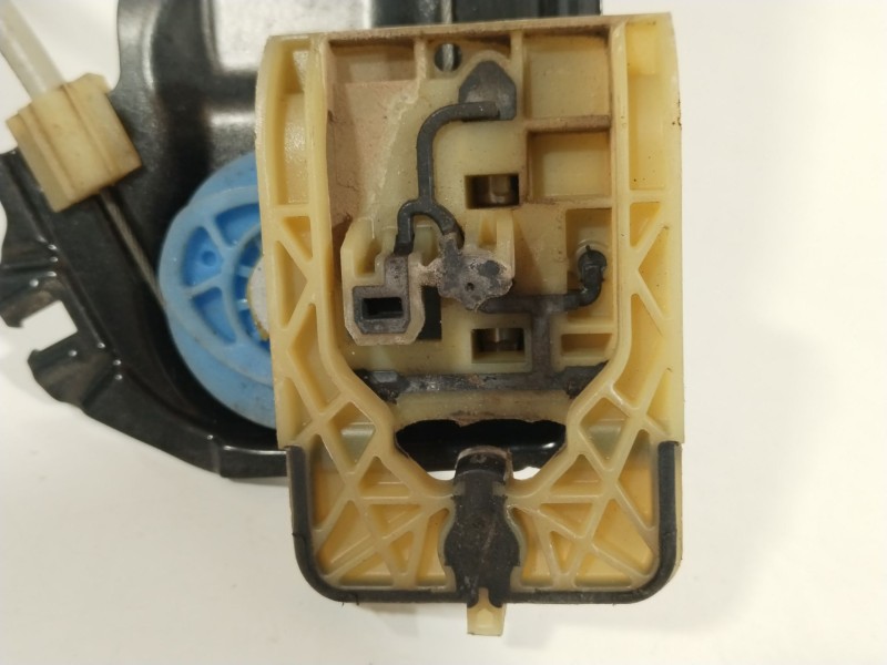 Recambio de elevalunas delantero derecho para opel astra j (p10) 1.7 cdti (68) referencia OEM IAM 13260129  