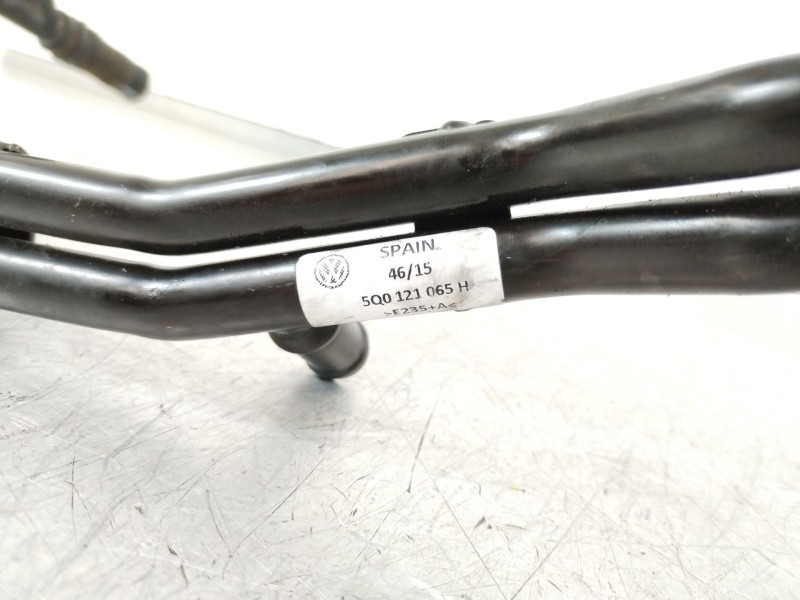 Recambio de tubo para volkswagen golf vii lim. gte referencia OEM IAM 5Q0121065H 5Q0122086F 