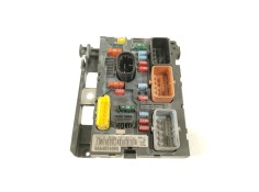 Recambio de caja reles / fusibles para citroën c4 i sedán 1.6 hdi referencia OEM IAM 9664826080 BSML1100 