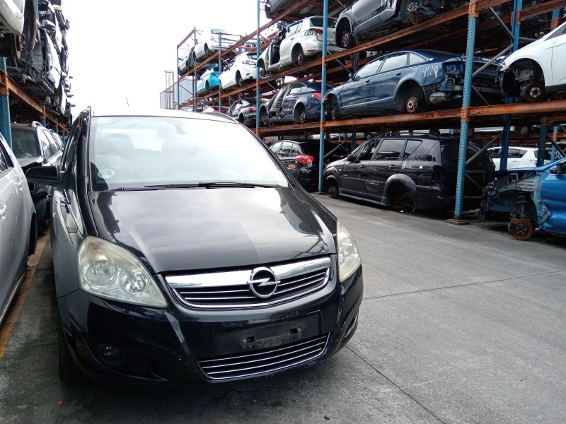 opel zafira / zafira family b (a05) del año 2025