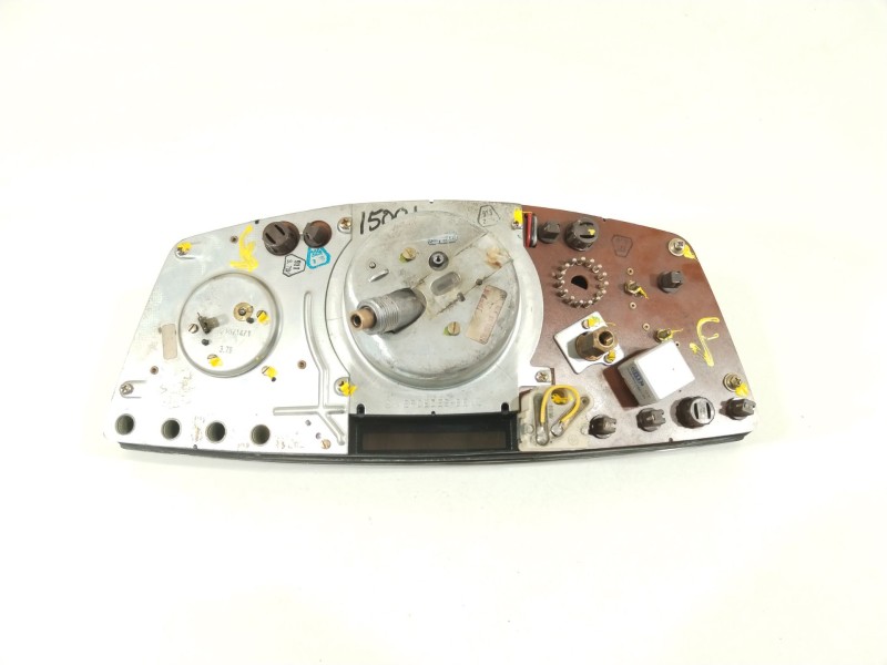 Recambio de cuadro instrumentos para mercedes-benz 123 sedán (w123) 300 d (123.130) referencia OEM IAM A0035404647 87001050 