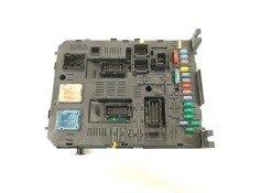 Recambio de caja reles / fusibles para citroën c4 i sedán 1.6 hdi referencia OEM IAM 9664968980 BSI2004H01 281215385A