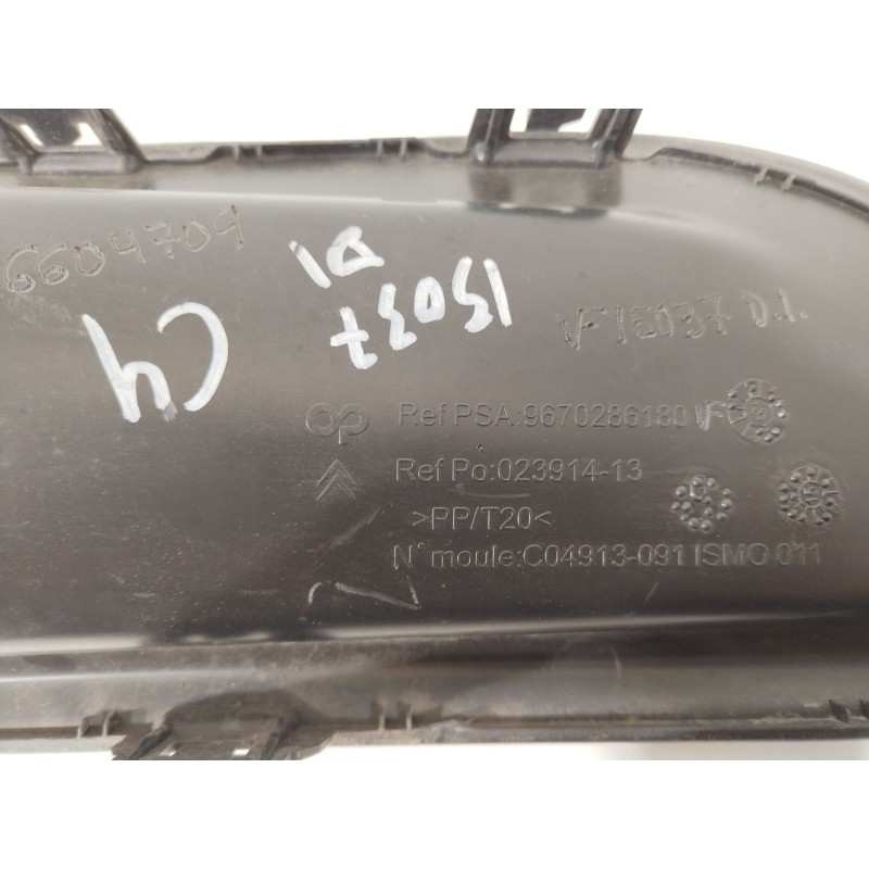 Recambio de rejilla paragolpes izquierda para citroën c4 ii (nc_) 1.2 thp 110 referencia OEM IAM 9670286180  