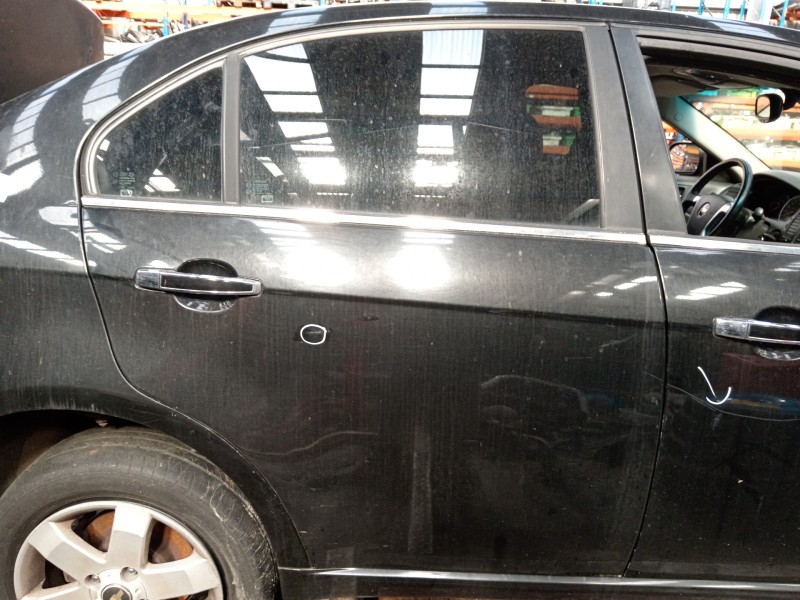 Recambio de puerta trasera derecha para chevrolet epica lt referencia OEM IAM   