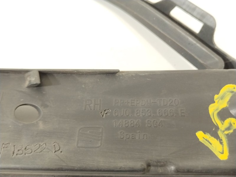 Recambio de rejilla paragolpes derecha para seat ibiza iv (6j5, 6p1) 1.2 tsi referencia OEM IAM 6J0853666E  