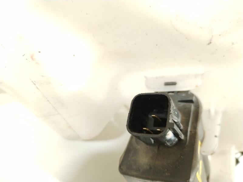 Recambio de deposito limpia para hyundai i30 (gd) style referencia OEM IAM 98610A6000 98610A6010 