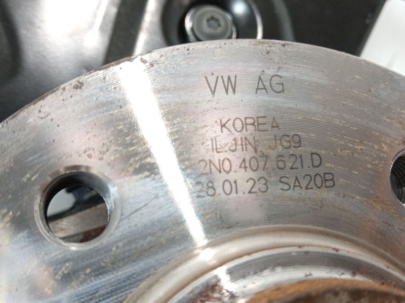 Recambio de mangueta delantera izquierda para volkswagen crafter kasten (sy) furgón 35 bl ta fwd referencia OEM IAM 2N0407257B  