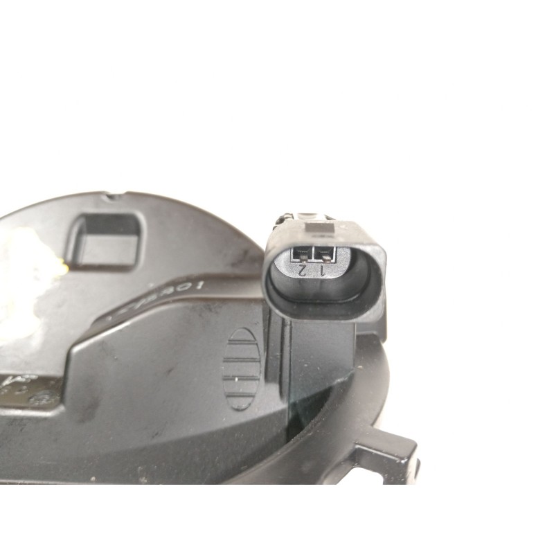 Recambio de maneta exterior porton para volkswagen golf v (1k1) 1.9 tdi referencia OEM IAM 1K0827469D  